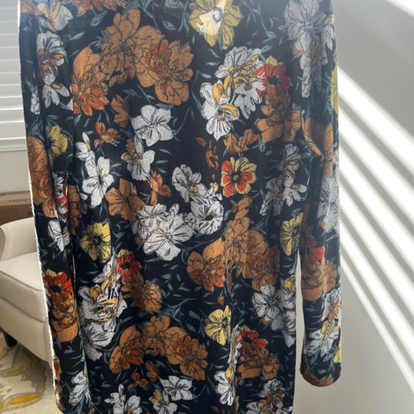 Black fleece print tunic by Tribal. - Picture 3 of 4